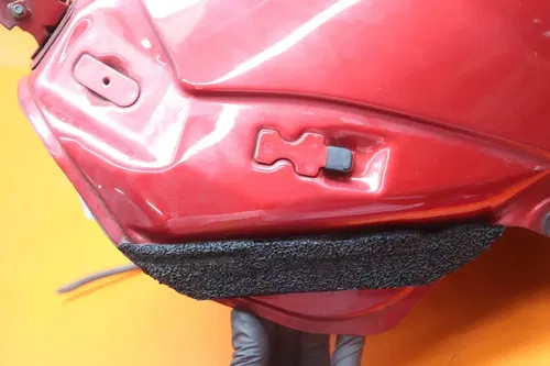 2007-2008 YAMAHA YZF R1 OEM GAS TANK FUEL CELL PETROL RESERVOIR