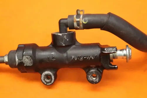 09-15 2011 SUZUKI GSXR 1000 OEM REAR BACK BRAKE MASTER CYLINDER W RESERVOIR