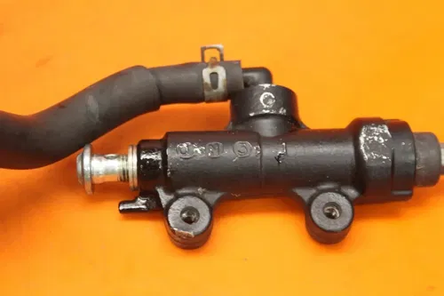 09-15 2011 SUZUKI GSXR 1000 OEM REAR BACK BRAKE MASTER CYLINDER W RESERVOIR