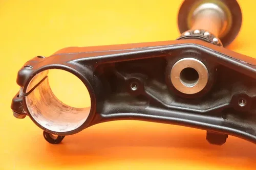 2009-2023 SUZUKI GSXR 1000 OEM STRAIGHT FRONT FORKS CLAMP LOWER TRIPLE TREE STEM