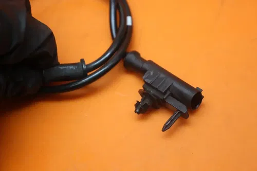 09-16 KAWASAKI VULCAN 1700 VOYAGER ABS OEM REAR ABS BRAKE SENSOR 21176-0104
