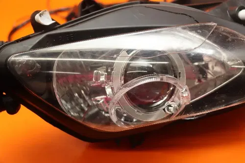 2002-2003 YAMAHA YZF R1 OEM FRONT HEADLIGHT HEAD LIGHT LAMP