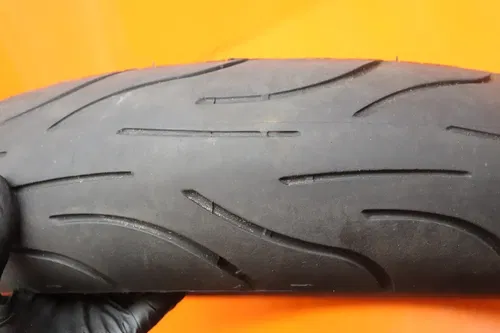 120/70 ZR 17 MICHELIN PILOT POWER FRONT MOTORCYCLE TIRE