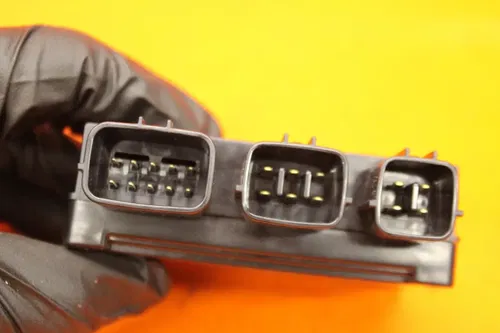 04-15 2009 KAWASAKI NINJA ZX10R OEM RELAY ASSEMBLY FUSE BOX