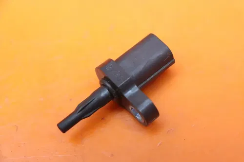 09-10 KAWASAKI ER-6N OEM AIR INTAKE TEMPERATURE TEMP SENSOR