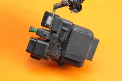 99-07 SUZUKI GSXR1300R BUSA OEM ENGINE STARTER RELAY STARTING MOTOR SWITCH