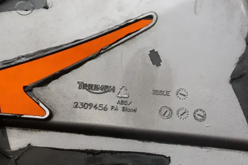 2013-2017 TRIUMPH DAYTONA 675 LEFT LOWER BOTTOM BELLY SIDE FAIRING COWL