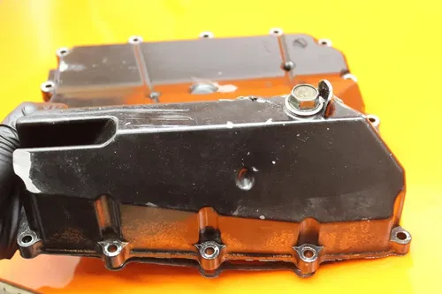 2006-2010 KAWASAKI NINJA ZX10R OEM ENGINE MOTOR BOTTOM OIL PAN COVER 49034-0034