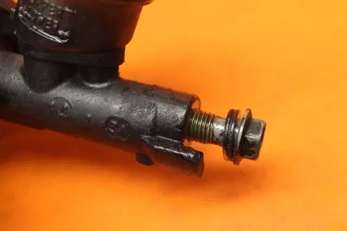 03-05 SUZUKI SV1000 OEM HYDRAULIC CLUTCH MASTER CYLINDER