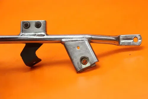 2013 HARLEY-DAVIDSON ELECTRA GLIDE OEM SADDLEBAG CASE MOUNTING BRACKET MOUNT