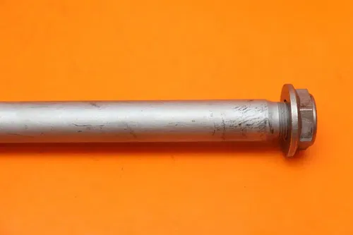 2018 08-25 HONDA CBR1000RR OEM REAR BACK SWINGARM BOLT SUSPENSION PIVOT AXLE