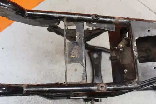 02-06 Harley-Davidson Road King FLHR OEM STRAIGHT FRAME CHASSI C 386-334-6729