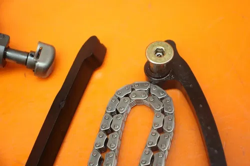 99-07 SUZUKI GSXR1300R BUSA OEM CAM CHAIN WITH GUIDES 12760-24F01 12771-24F00