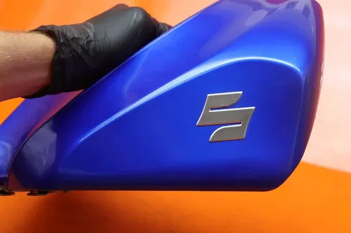 06-07 SUZUKI GSXR 600 750 OEM FRONT GAS TANK FUEL CELL FAIRING COWL COVER TRIM