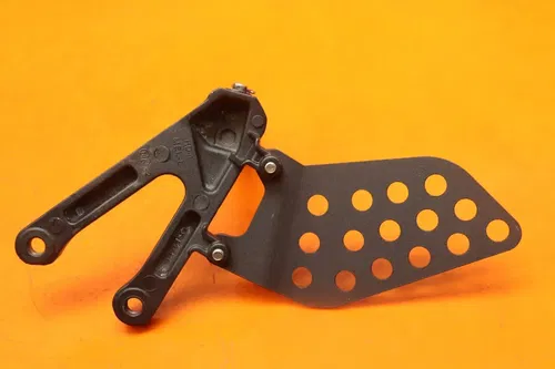 2004-2007 HONDA CBR1000RR OEM LEFT REARSET REAR SET DRIVER FOOT PEG REST STOP