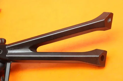 2017 SUZUKI GSXR 600 750 OEM REAR BACK PASSENGER FOOT PEG REST SET PAIR