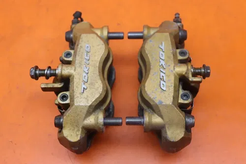 05-06 KAWASAKI NINJA ZX6R OEM RIGHT LEFT FRONT BRAKE CALIPER SET PAIR CALIPERS