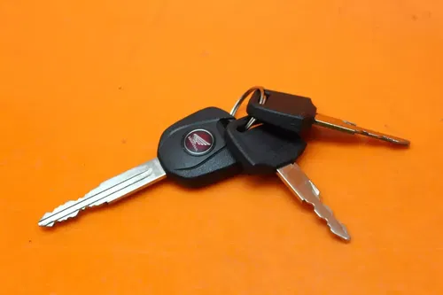 20-22 HONDA CBR600RR OEM IGNITION LOCK KEY SET W/ GAS CAP AND SEAT LOCK
