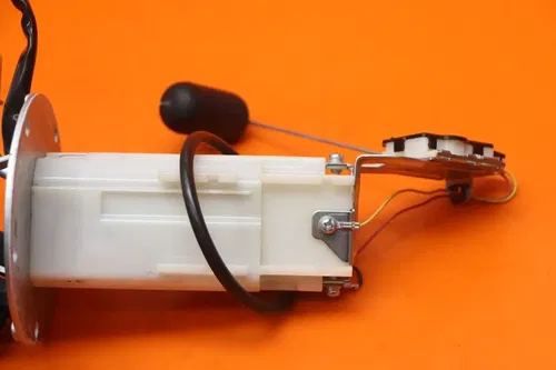 2022 15-24 SUZUKI GSXR 600 750 OEM FUEL PUMP GAS PETROL SENDER UNIT ***NICEE***