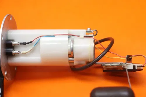 2022 15-24 SUZUKI GSXR 600 750 OEM FUEL PUMP GAS PETROL SENDER UNIT ***NICEE***