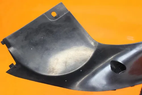 04 05 06 YAMAHA YZF R1 OEM PLASTIC RIGHT INNER FAIRING COWL PANEL TRIM OEM