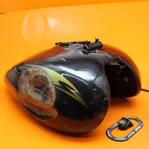 2004 KAWASAKI VULCAN 1600 VN1600 OEM GAS TANK FUEL PETROL RESERVOIR