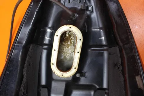 2004 KAWASAKI VULCAN 1600 VN1600 OEM GAS TANK FUEL PETROL RESERVOIR