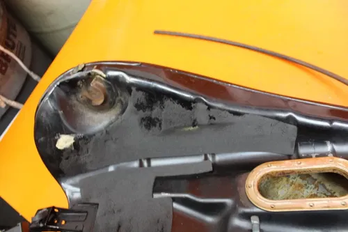 2004 KAWASAKI VULCAN 1600 VN1600 OEM GAS TANK FUEL PETROL RESERVOIR
