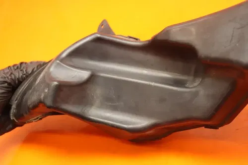 2009-2011 SUZUKI GSXR 1000 OEM RIGHT RAM AIR INTAKE DUCT TUBE