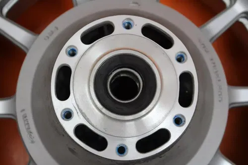 08-09 SUZUKI BOULEVARD C109R VLR1800 OEM STRAIGHT REAR WHEEL BACK RIM W TIRE