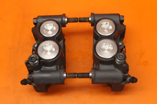 09-16 YAMAHA YZF R6 OEM RIGHT LEFT FRONT BRAKE CALIPER SET WITH PADS
