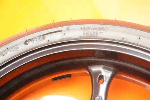 05-08 SUZUKI GSXR1000 OEM FRONT WHEEL RIM W TIRE