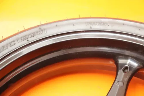 05-08 SUZUKI GSXR1000 OEM FRONT WHEEL RIM W TIRE