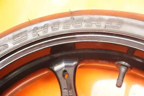 05-08 SUZUKI GSXR1000 OEM FRONT WHEEL RIM W TIRE