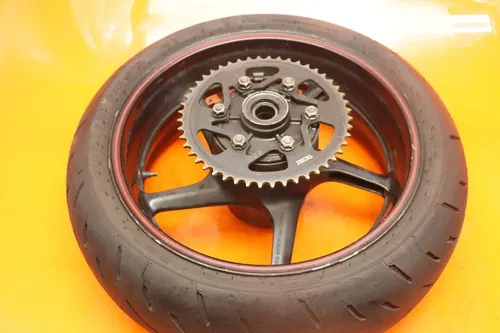 04-12 YAMAHA YZF R1 REAR WHEEL BACK RIM WITH DUNLOP TIRE