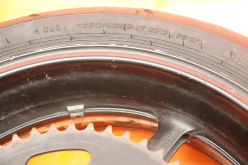 04-12 YAMAHA YZF R1 REAR WHEEL BACK RIM WITH DUNLOP TIRE
