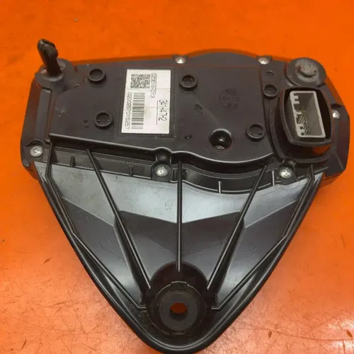 12-15 SUZUKI GSXR 1000 SPEEDO TACH GAUGES DISPLAY CLUSTER SPEEDOMETER TACHOMETER