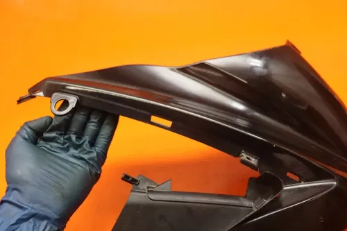 07-08 SUZUKI GSXR 1000 OEM FRONT UPPER NOSE FAIRING COWL SHROUD