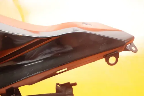 07-08 SUZUKI GSXR 1000 OEM FRONT UPPER NOSE FAIRING COWL SHROUD