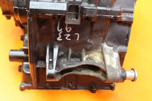 2006 2007 KAWASAKI NINJA ZX10R OEM ENGINE MOTOR CRANKCASE CRANK CASES BLOCK