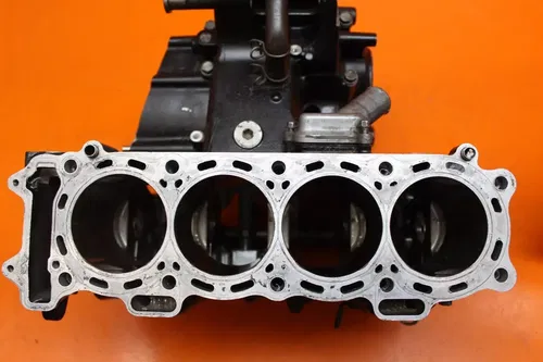 2006 2007 KAWASAKI NINJA ZX10R OEM ENGINE MOTOR CRANKCASE CRANK CASES BLOCK