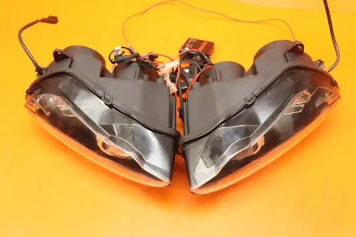 04-06 2004 YAMAHA YZF R1 OEM FRONT LEFT RIGHT HEADLIGHT HEAD LIGHT LAMPS