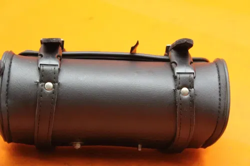 08-09 SUZUKI BOULEVARD C109R VLR1800 FRONT STORAGE LUGGAGE COMPARTMENT BAG