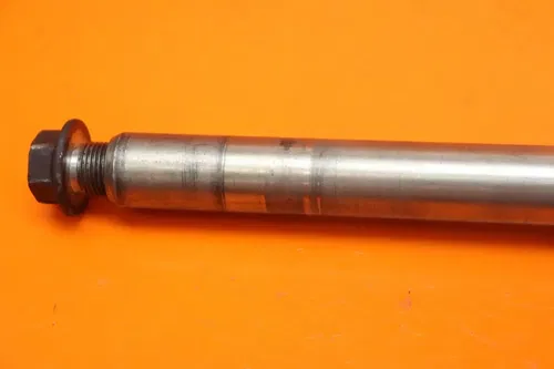 05-08 SUZUKI GSXR 1000 OEM STRAIGHT FRONT WHEEL RIM AXLE PIVOT BOLT