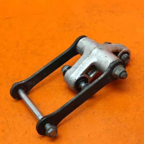 05-09 SUZUKI BOULEVARD C50 VL800 OEM REAR DOGBONE SHOCK LINKAGE LINK