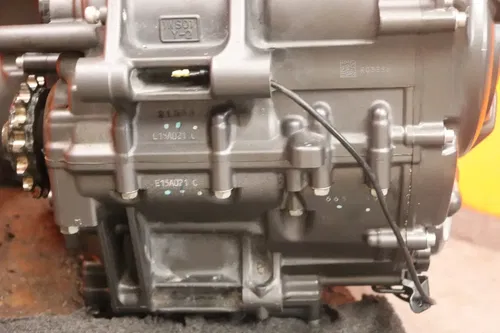 2022-2024 YAMAHA YZF R7 OEM ENGINE MOTOR *5K MILES*