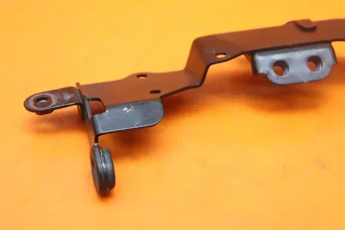 22-25 2023 YAMAHA YZF R7 OEM FRONT SEAT MOUNTING BRACKET MOUNT