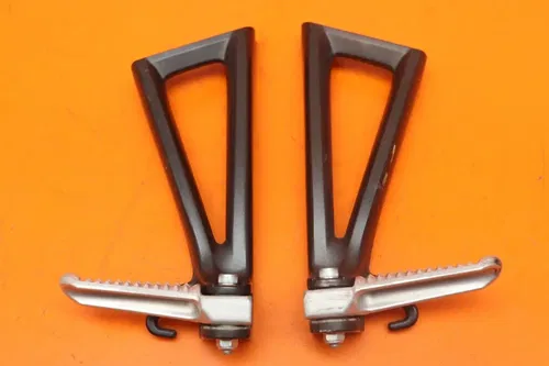 2009-2011 YAMAHA YZF R6 OEM REAR BACK PASSENGER PEG SET PAIR