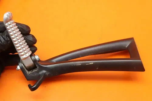 2009-2011 YAMAHA YZF R6 OEM REAR BACK PASSENGER PEG SET PAIR