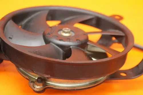 04-06 2004 YAMAHA YZF R1 OEM LEFT ENGINE RADIATOR COOLING FAN MOTOR